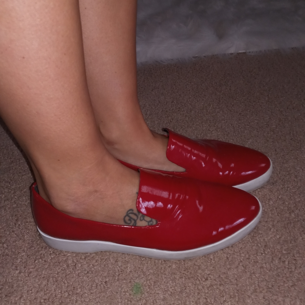 Donna Karen flats